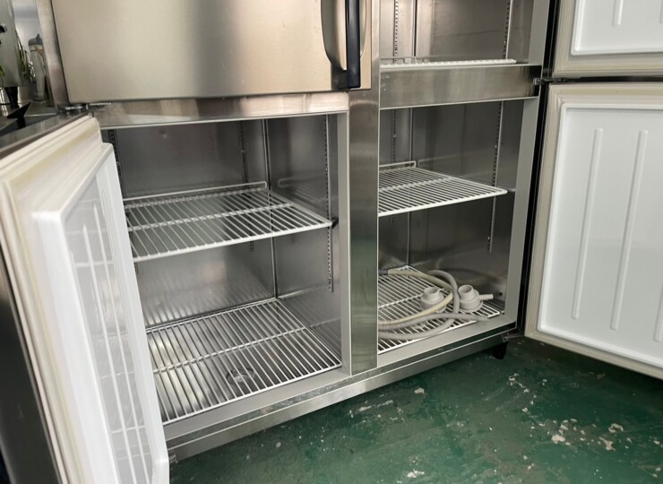 門真店 大和冷機 縦型4ドア冷凍冷蔵庫 三相200V 2017年製 | 奈良の厨房 