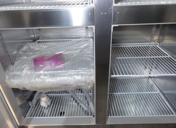 橿原店 ホシザキ 縦型4DR冷凍冷蔵庫 3相200V 2024年製 | 奈良の厨房